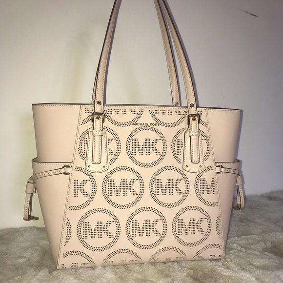 NWT Michael Kors Tote - Picture 1 of 6